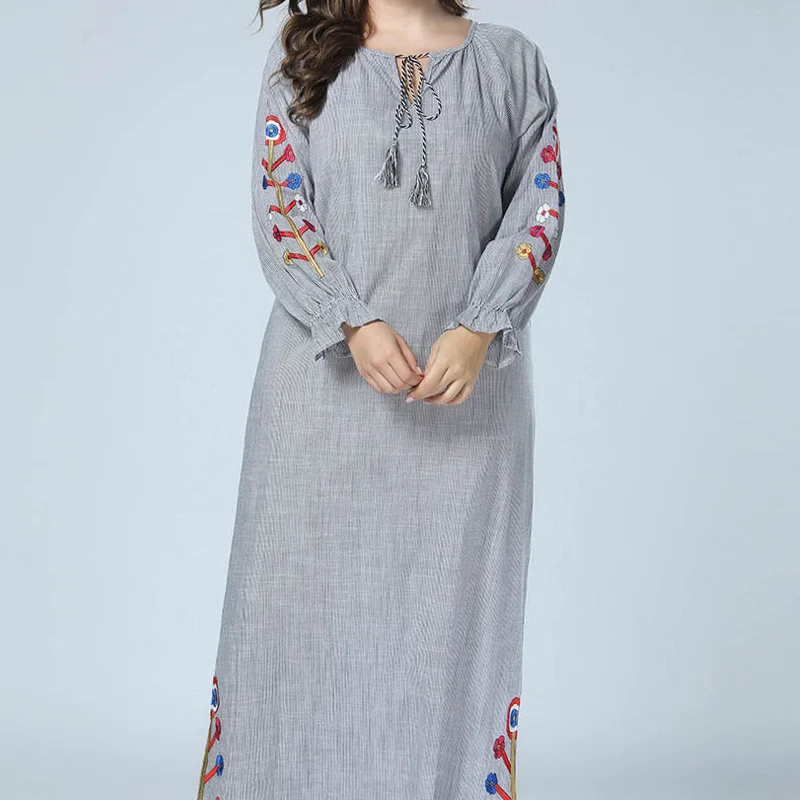 Large Size 4XL Women Dress Vintage Floral Embroidery Long Loose Dresses Plus Size Long Sleeve Evening Maxi Party Muslim Dress