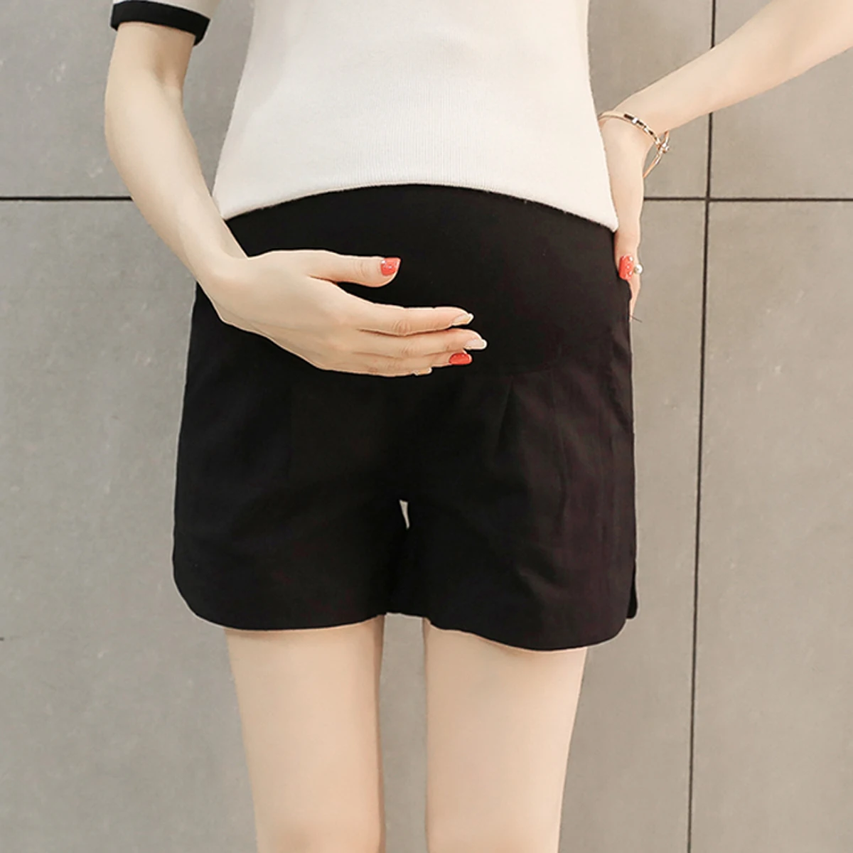 Летние облегающие хлопковые шорты для беременных, брюки с эластичной резинкой на талии, шорты для беременных, модные черные кружевные шорты для беременных
