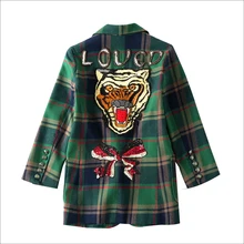 Распродажа Женская одежда в европейском и американском стиле новая зимняя куртка с рукавом 7 минут вышитые заколки и блестки