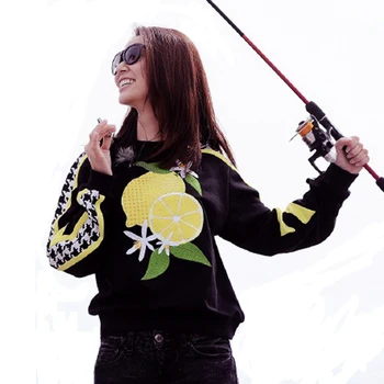 

New Winter Designer Knitting Pullovers Women Fashion Black Long Sleeve Lemon Embroidered Knit Short Lovely Sweater Pull Feme