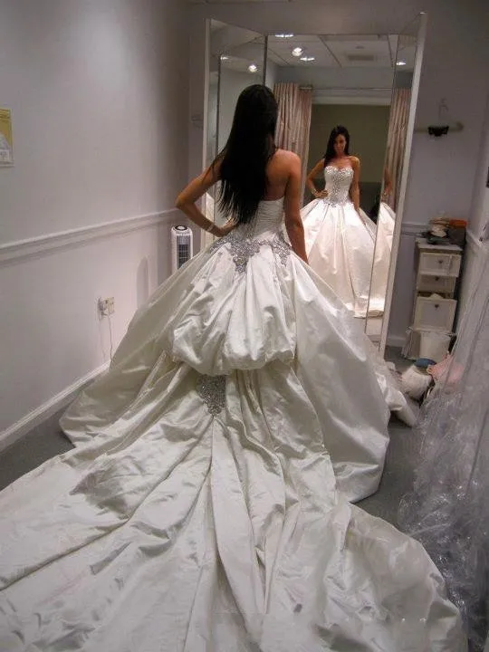 Ivory-Bling-Pnina-Tornai-Wedding-Dress-Sweetheart-Ball-Gowns-Sparkly-Crystal-Backless-Cathedral-Long-Train-Bridal (1)