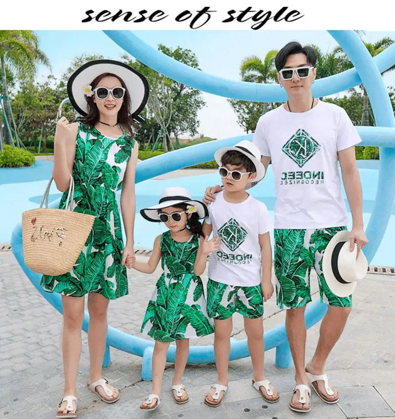 Семейный комплект одежды, летнее праздничное платье для мамы и дочки футболка для сына+ короткие штаны Одежда для влюбленных Семейные комплекты