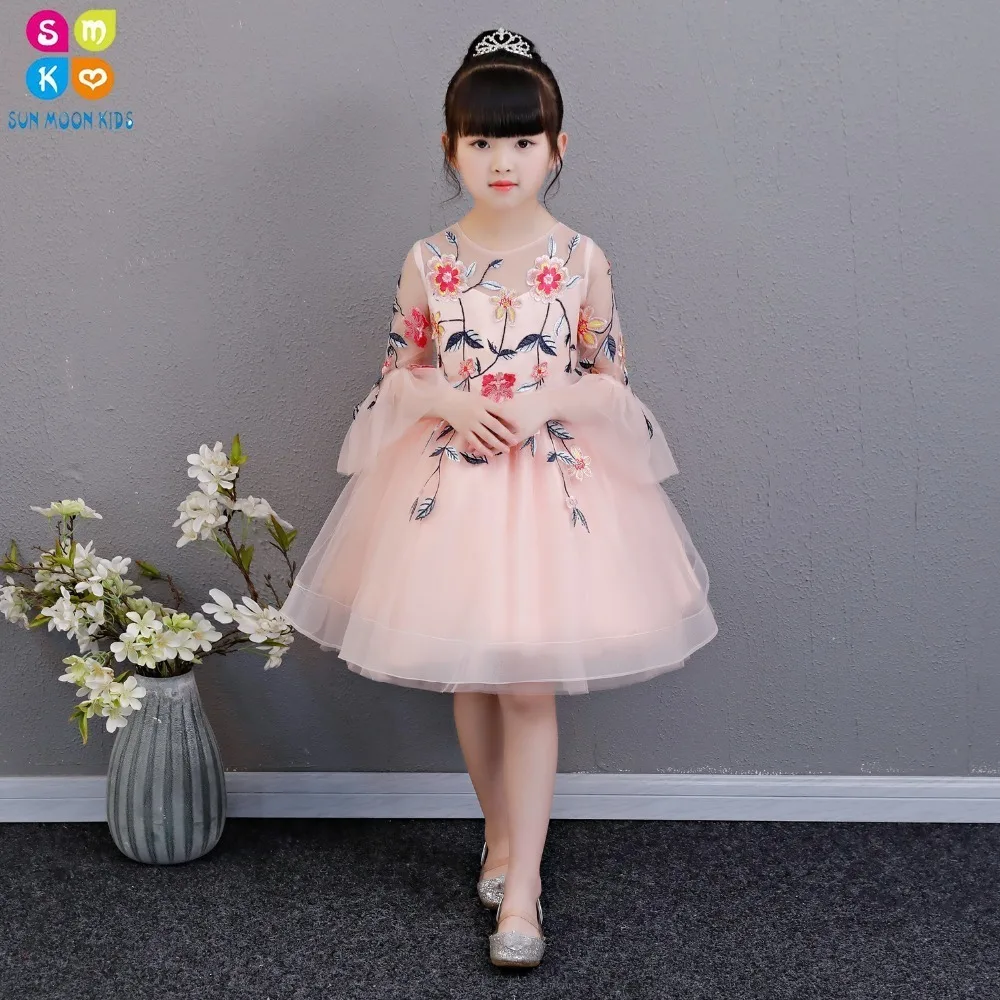 

2018 Elegant Girl Summer Dress Flower Girl Wedding Dress Appliques Lace Girl Party Princess Birthday Dress First Communion Gown
