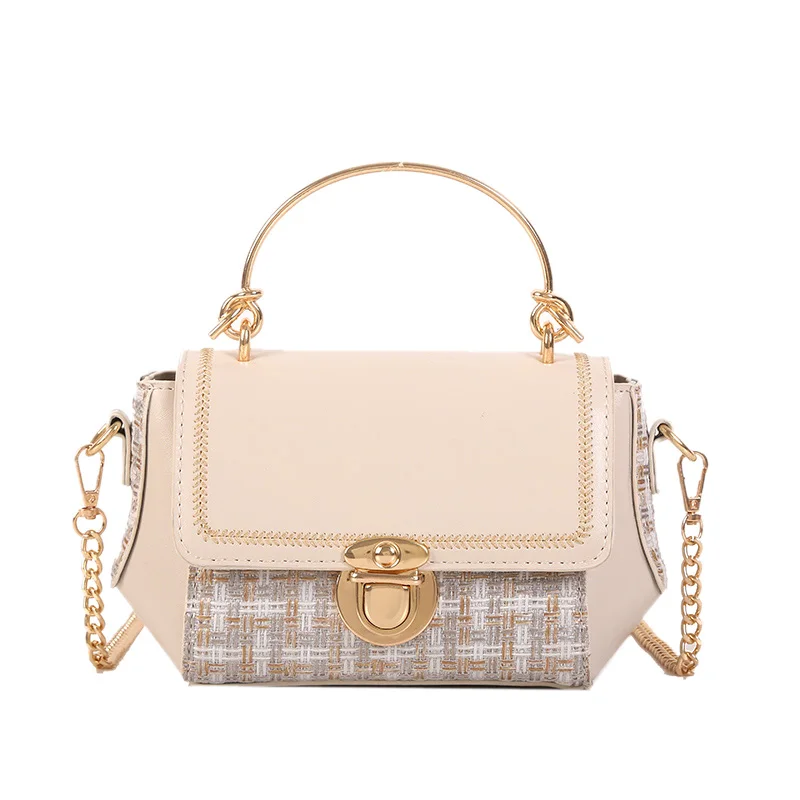 

Woven Handbag Summer Beach Trapezoidal Small Chain Handbag Ladies Shoulder Messenger Bag