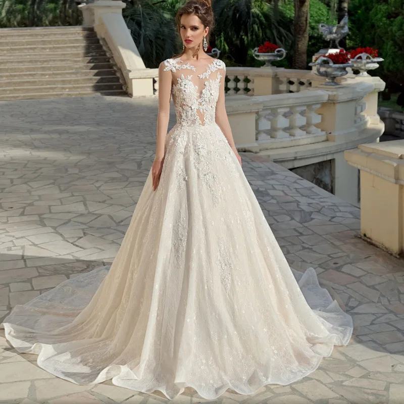 

Luxury Bridal Gowns 3 D Lace Flowers robe de mariage Illusion Back With Buttons Wedding Dress 2019 Boho Wedding Dresses