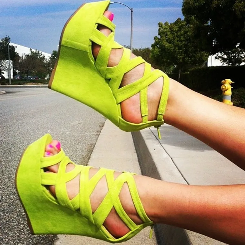

GOOFLORON Women's shoes. Elegant new freider-free, suede, 15.5cm high ragged-heel sandals, wedge heels and plus-size sandals.