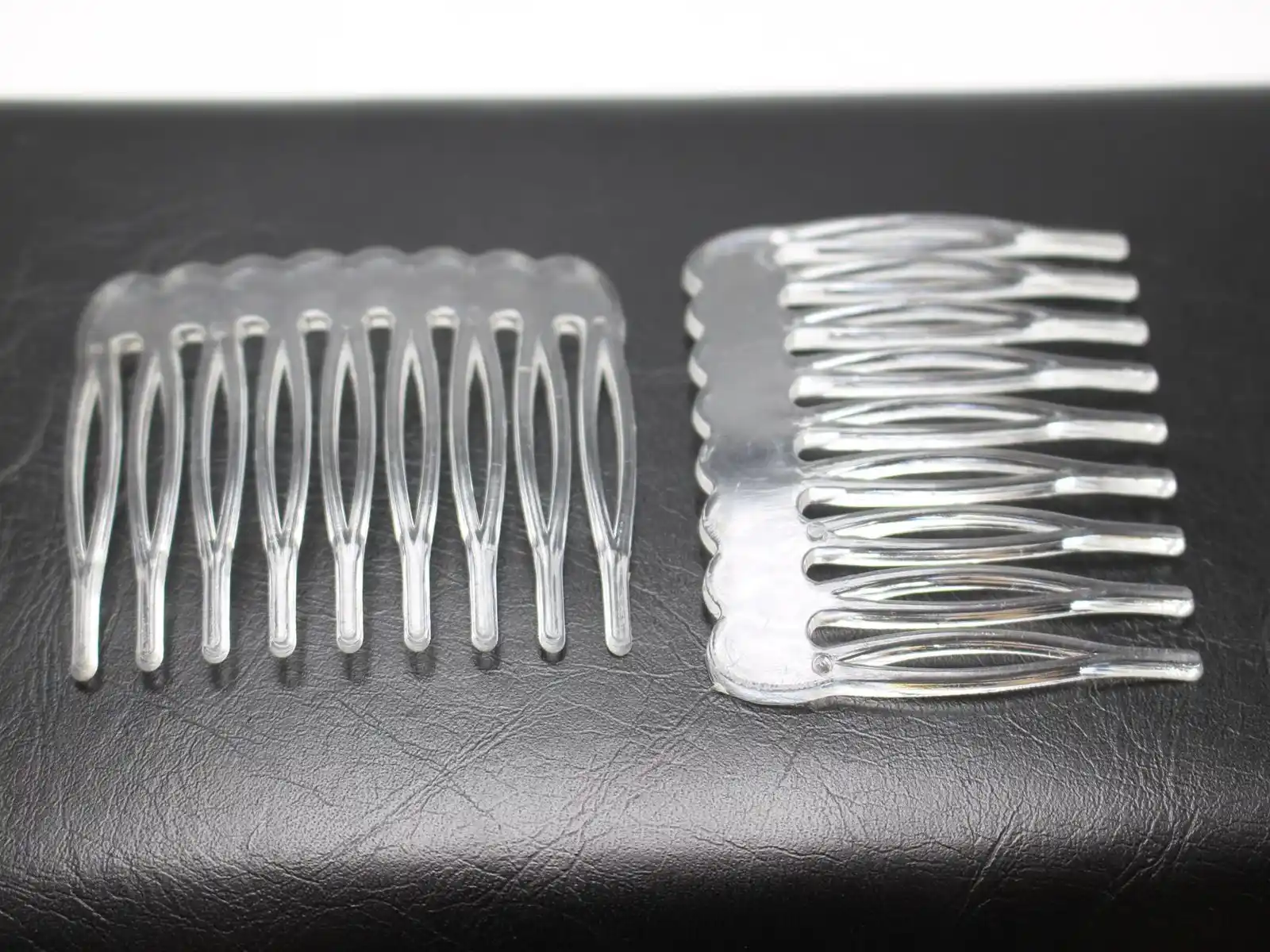 50 Clear Plastic Smooth Hair Clips Side Combs Pin Magic Grip Hair