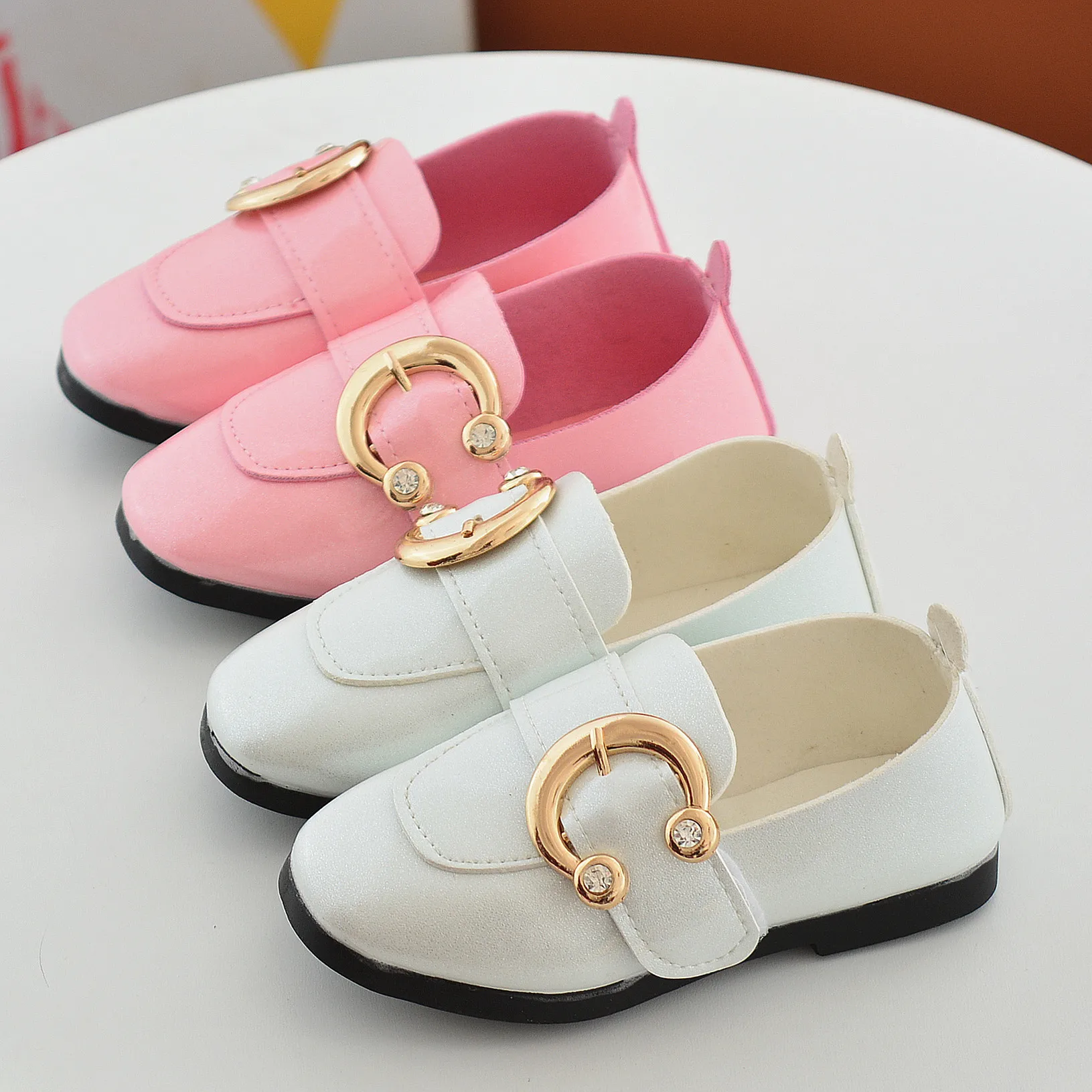 2017 New Spring Cute Metal Button Children's Footwear Princess Infant Girl Shoes with PU 