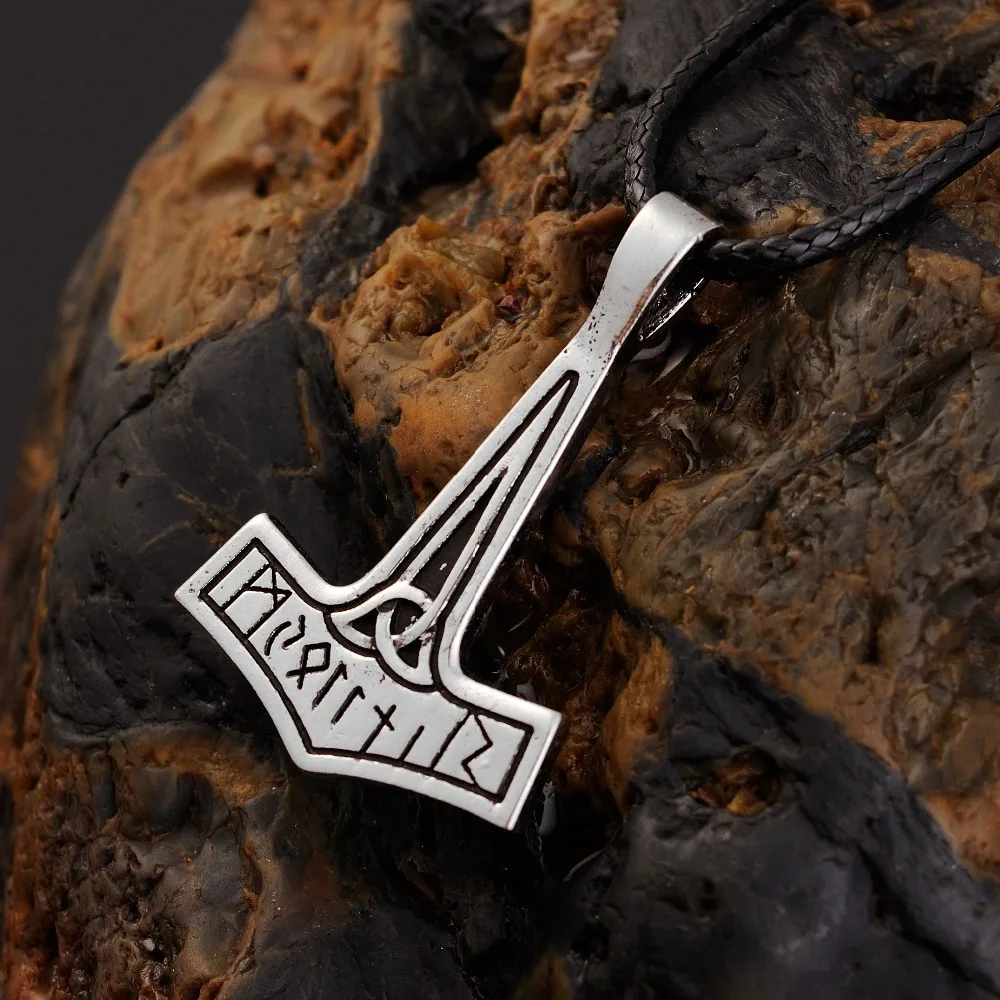 

LANGHONG 1pcs Norse Vikings PENDANT Necklace THOR Elder Futhark Rune Runic Norse Viking THOR'S HAMMER Pewter Pendant Necklace