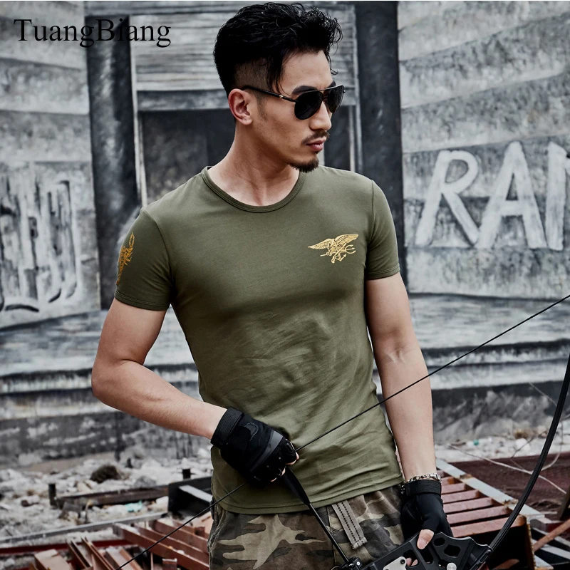 TuangBiang hombres ejército verde militar T camisa imprimir escorpión de algodón de manga corta O Camiseta de cuello de verano 2018 camisetas hombre Tops