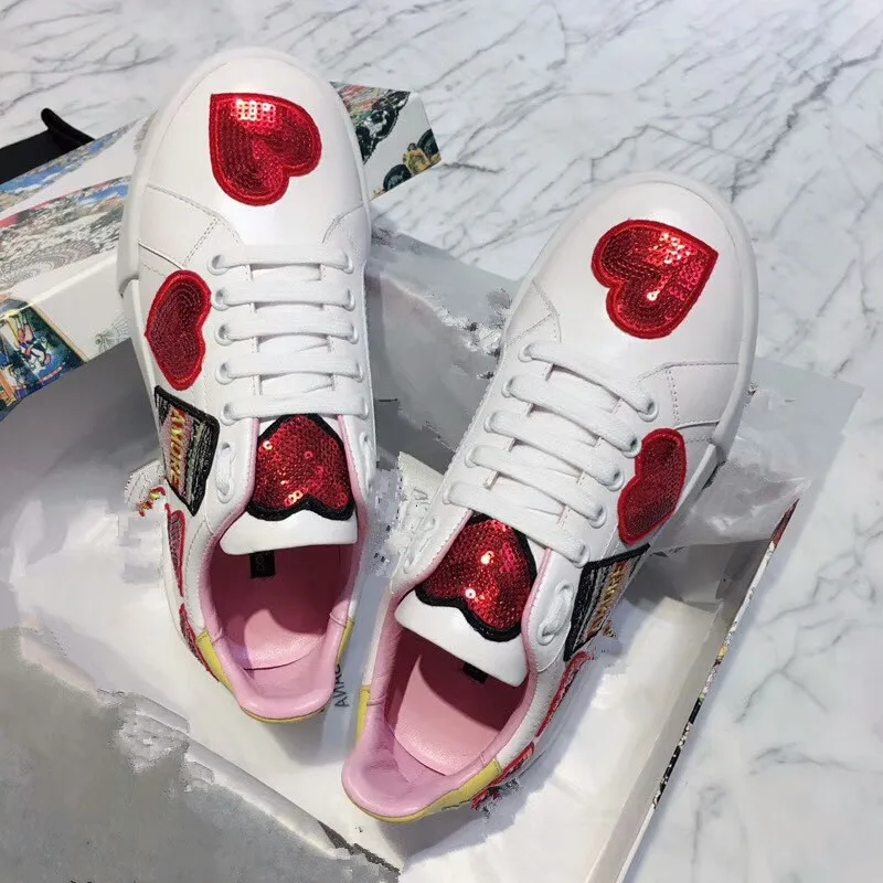 

White Shoes with Red Heart Shape Female Sneakers Lace Up Women White Shoes Girl Leather Shoes