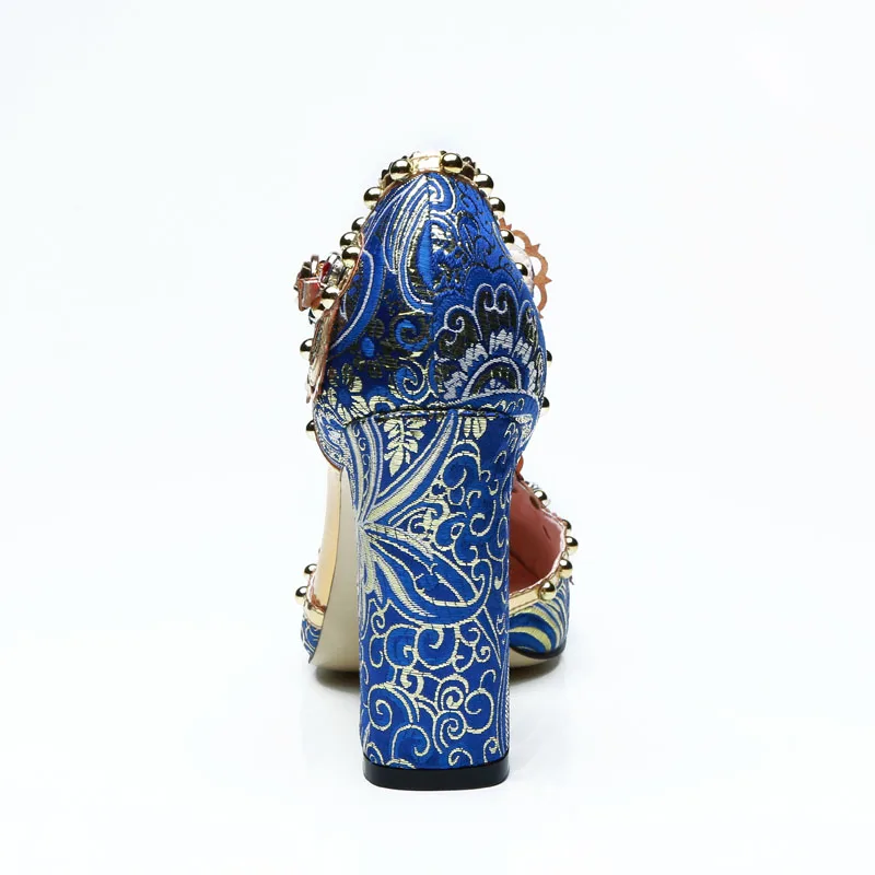 Knsvvli для Т-образной Тип группа смешанные Цвет туфли на толстом высоком каблуке Для женщин ювелирное цветок Для женщин насосы стразы жемчужные женские босоножки