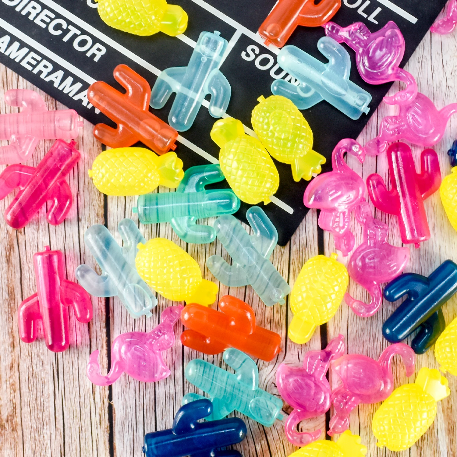 20Pcs/Set Reusable Plastic Ice Cubes Multicolour Cooling Drinks Bar Party Tools 20Pcs/Set Reusable Plastic Ice Cubes Multicolour Cooling Drinks Bar Party Tools