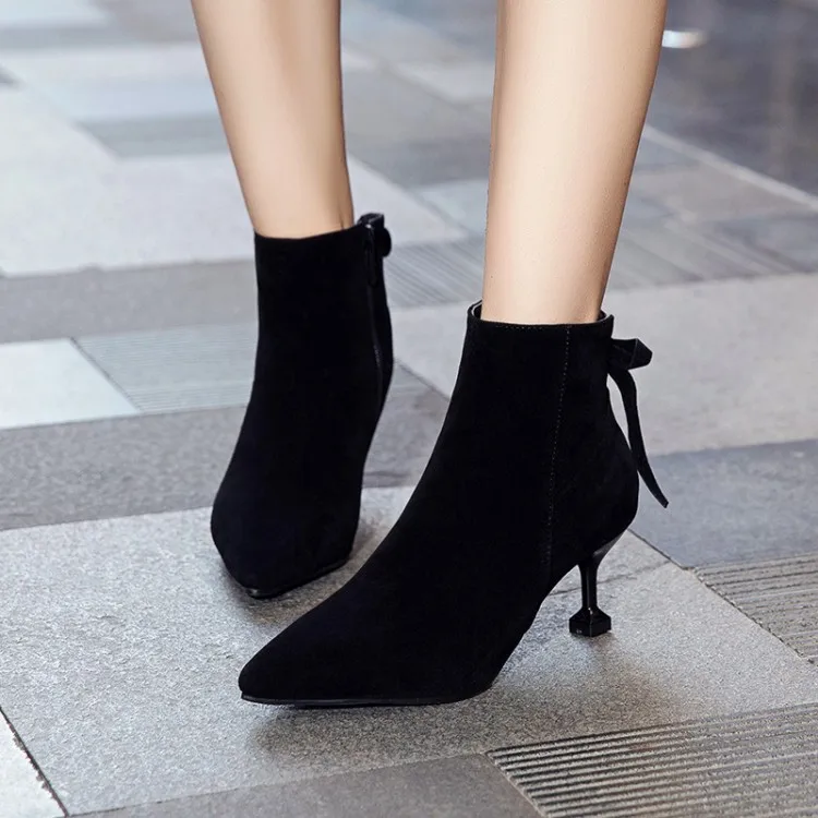

Big Size 11 12 13 14 15 16 Martin Boots and Ankle Short Cylinder Cat Back Butterfly with Fine Heel Tip Side Zipper