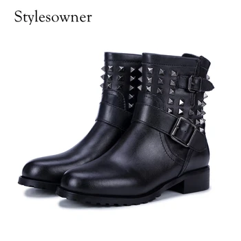 

Stylesowner 2018 Hottest High Quality Genuine Leather Ankle Boots Zipper Thick Bottom with Rivet Low Heels Round Female Boots