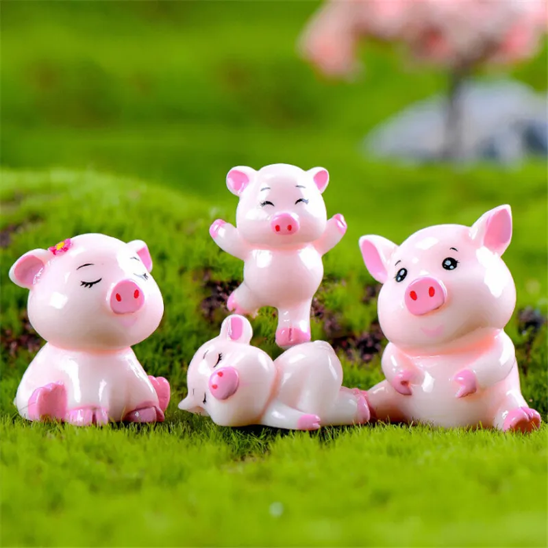 4pcs  Resin Pig Animal Family Figurine Miniature Mini Fairy Garden Cartoon Animal Statue Home Car Decoration
