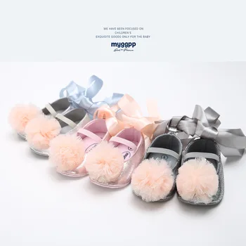 

Hot sale! 7 color cute yarn ball leather baby shoes baby moccasins newborn footwear soft infants crib shoes first walkers.CX134A