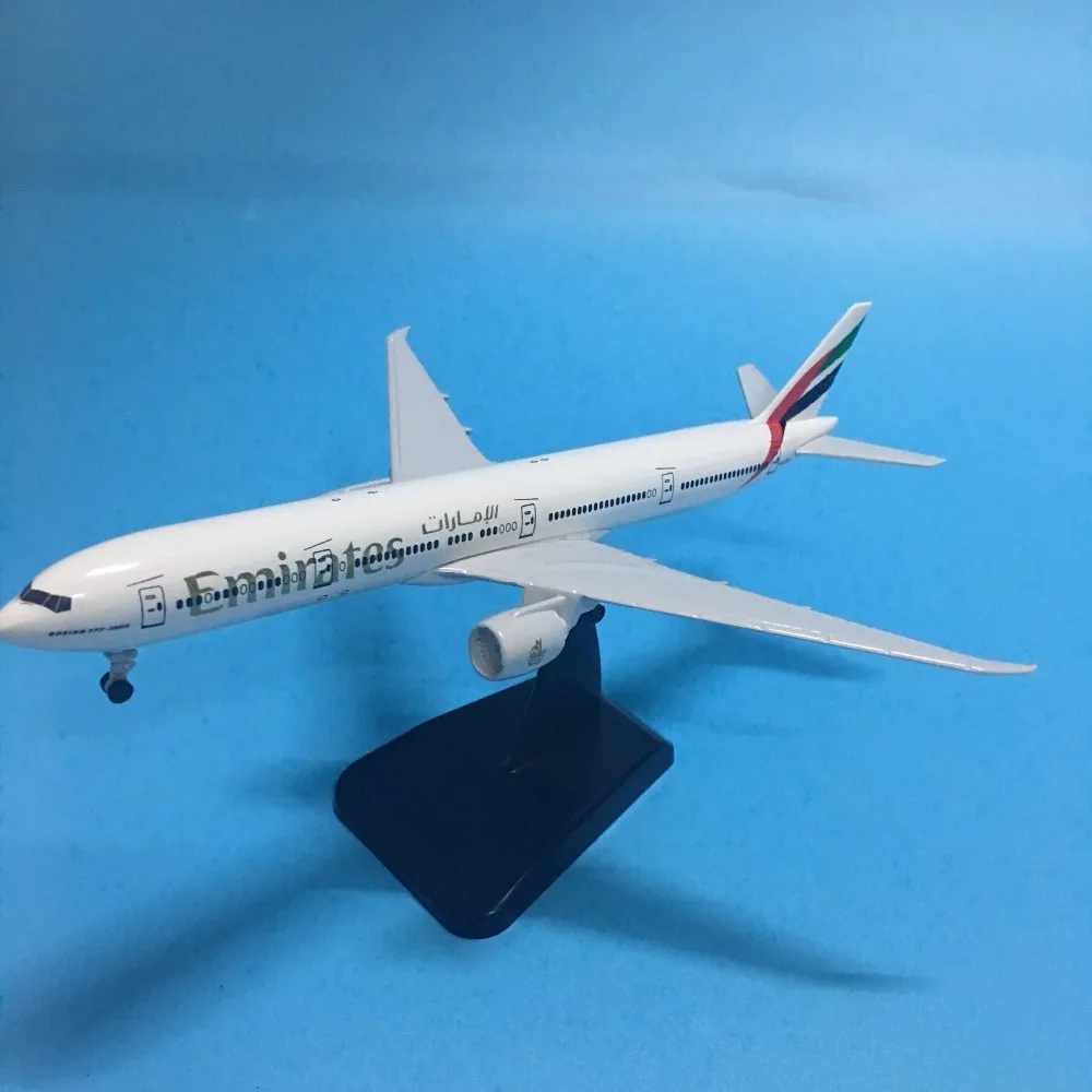 JASON TUTU Emirates Boeing 777 Aircraft Model Plane Model Airplane Model 1:200 Diecast Metal 20cm Airbus A380 Airplanes Plane