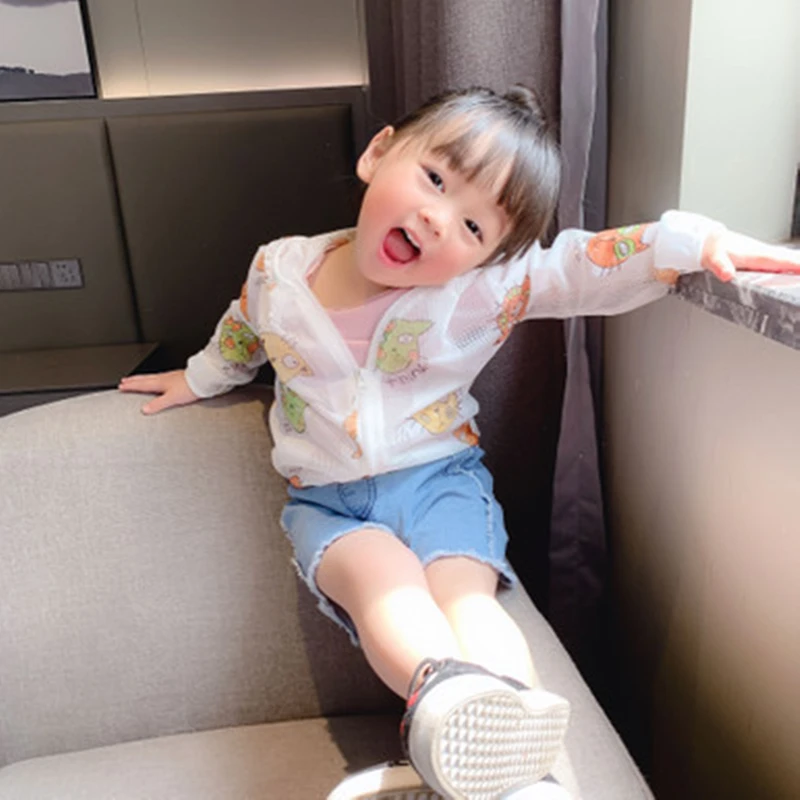 

Breathable sun-protective protective clothing for infants and children from summer 2019 Casual and comfortable F0412wy02
