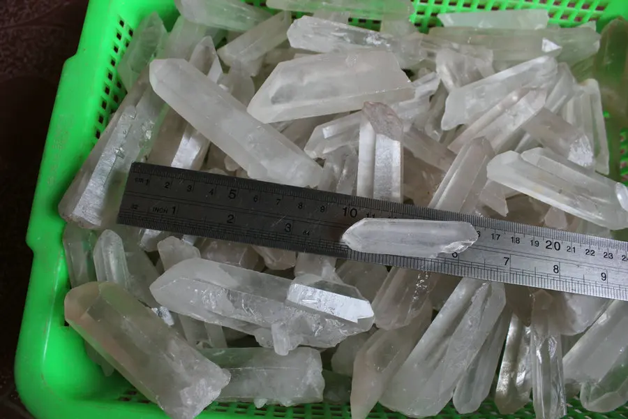 

1kg 2.2LB 15 pieces Biger Natural Raw White Clear Quartz Crystal Points Rough Rock Stone Mineral Specimens Crystal Seeds