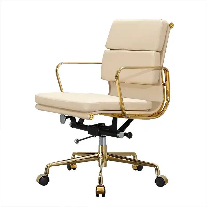 Featured image of post Gold Office Chairs : But with our chairs, there&#039;s no reason to lack seating for everyone.