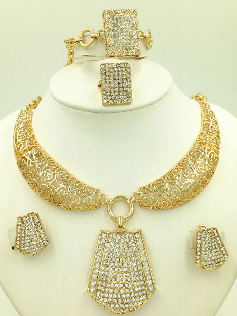 2015 New Fashion Crystal Necklace Set Shiny Dubai Gold Plated Jewelry Sets Women wedding Costume