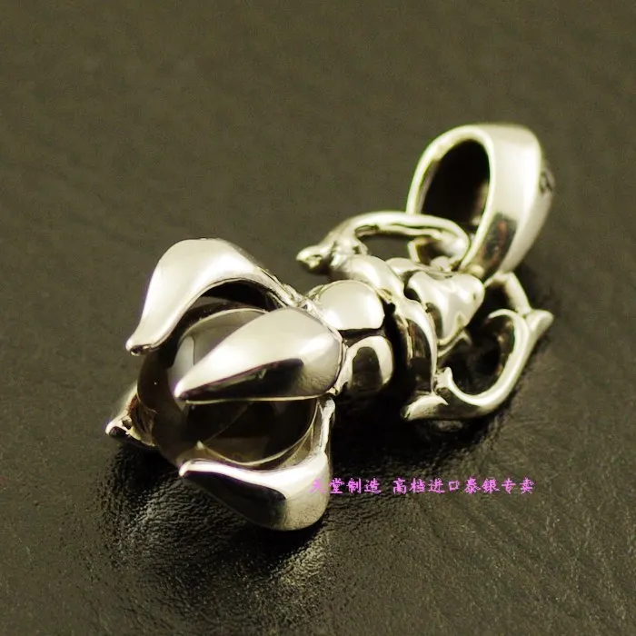 

Thailand imported black crystal flower, Silver Pendant 925 Sterling Silver