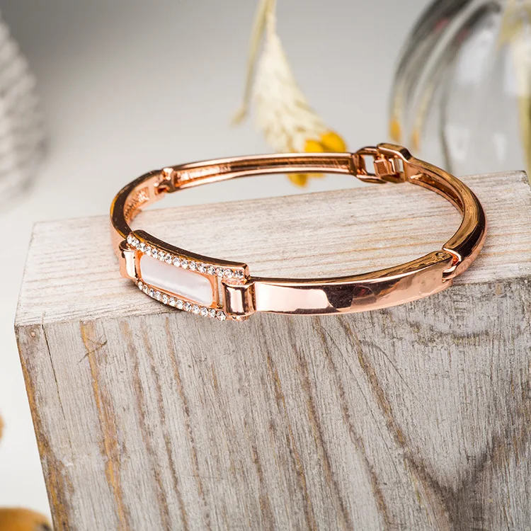 

New Trendy Rose Gold Open Cuff Bangles Bracelets Stainless Steel Crystal Bracelets for Women Wedding Party Gift