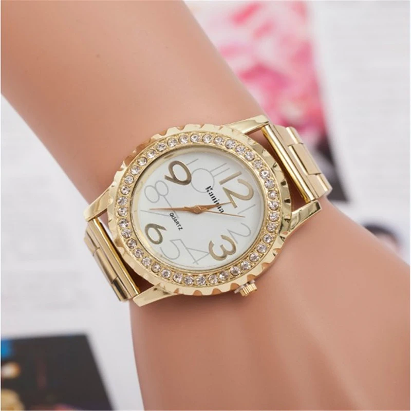 

Hot Selling Quartz Watch Women Fashion Personalized Digital Wristwatch Alloy Strap Gold Ladies Clock Ceasuri Relogio Feminino