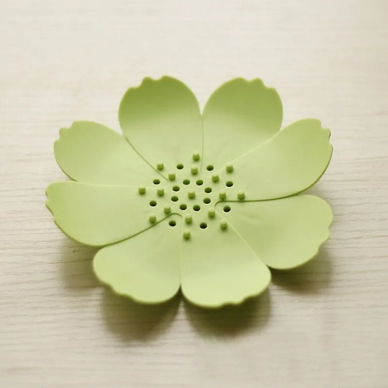 1pc Soap Dish Hole Drain Silicone Soap Box Cute Flower-shaped Home Decor Holder Bathroom Accessories  (2)