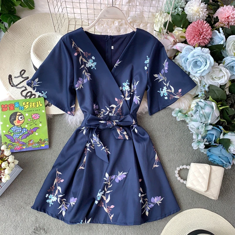 

FMFSSOM Women Floral Print Dress 2020 New Summer Ladys V Neck Short Sleeve With Belt High Waist Beach Holiday Dress
