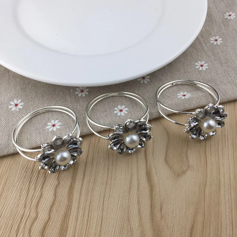 

8PCS pearl silver alloy napkin ring napkin ring model room napkin buckle cloth ring wedding supplies