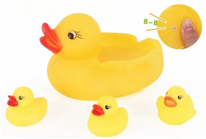 Классические детские игрушки для ванной, при сжимании издает звук для купания утка, 4 утки/шт