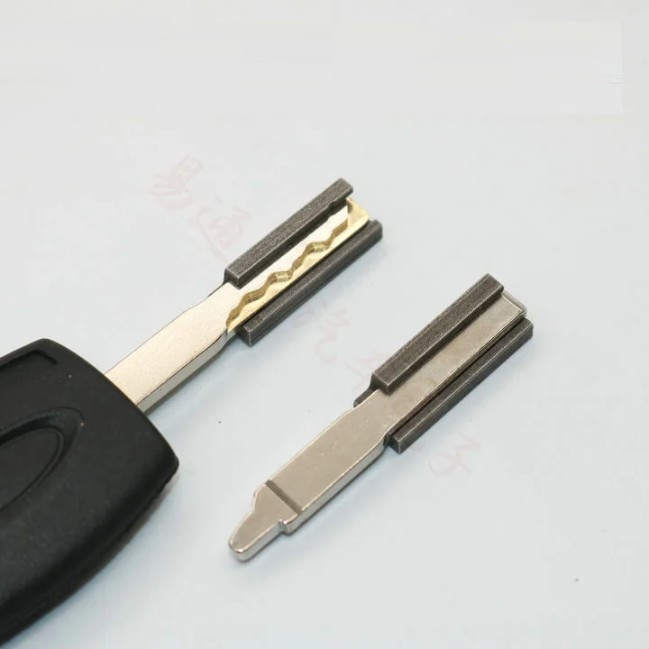 Ford Focus Keys Key Cutting Duplicating Copy Machine Fixture Clamps Chuck Accessories 2 pcs/lot locksmith tools locksmith extractor tools lock pick tools strap latch clamp multi purpose tool multipurpose tool duplicating fixture clamp HU101