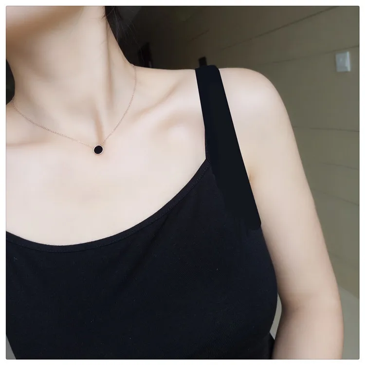 YUNRUO titanová ocel šperky růžové zlato barva klasický černý přívěsek náhrdelník dárek k narozeninám pro ženu / přítelkyni velkoobchod 334