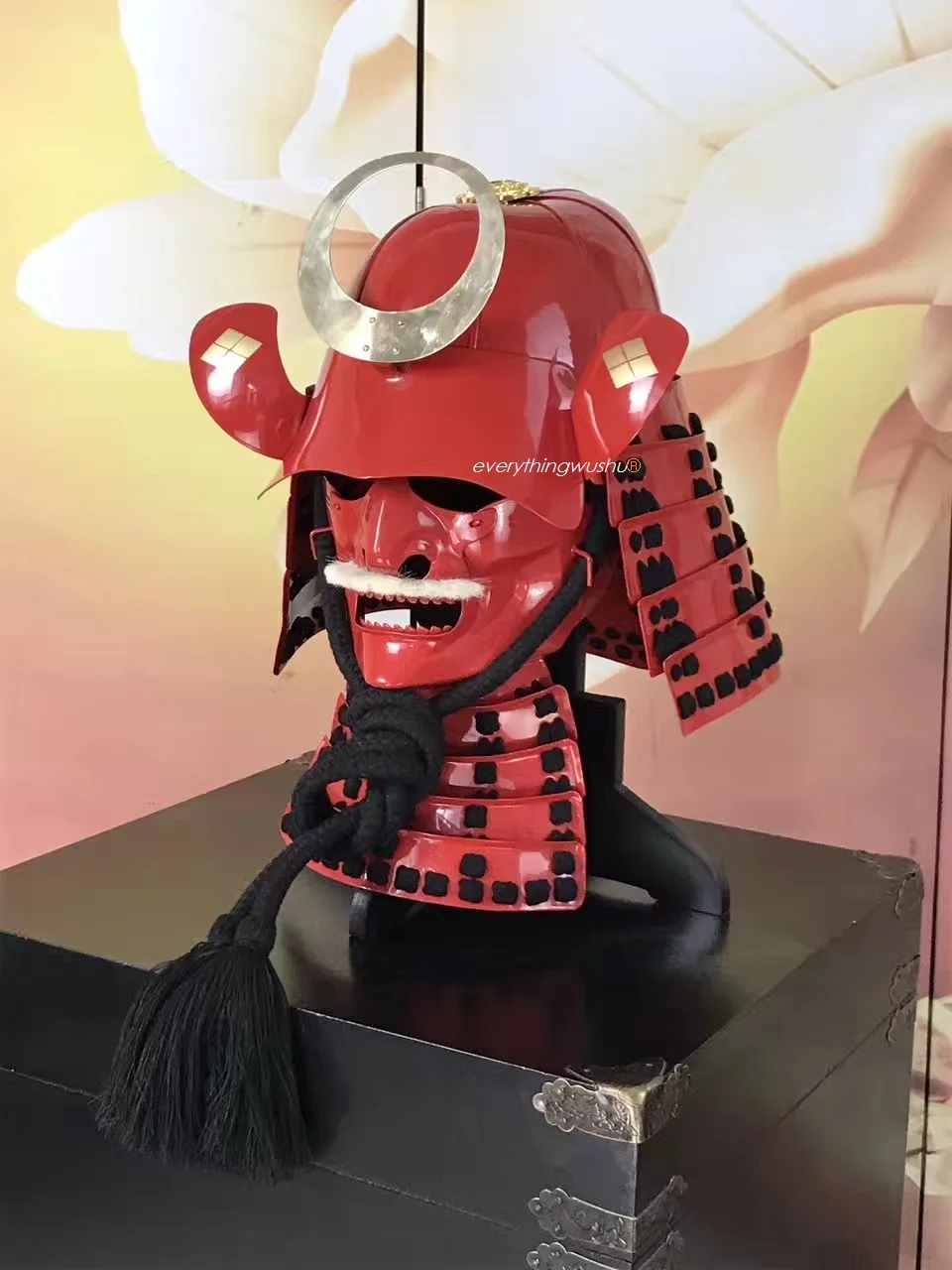 Настоящий японский самурайский оружейный ручной шлем самурайских оружейных