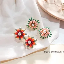Simple Bright Pearl Flower Earrings Enamel Stud Earrings Women Trendy Flower Jewelry For Women pair of trendy faux pearl plush stud earrings for women