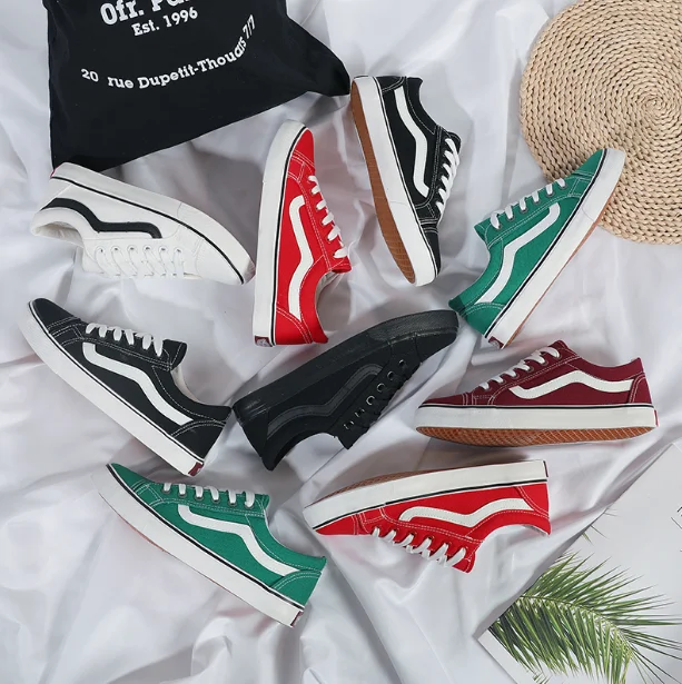 

2019 New Women's Casual Canvas Shoes Running Outdoor Breathable Korean Version All Match White Flat Bottom Colorful Couple Shoes