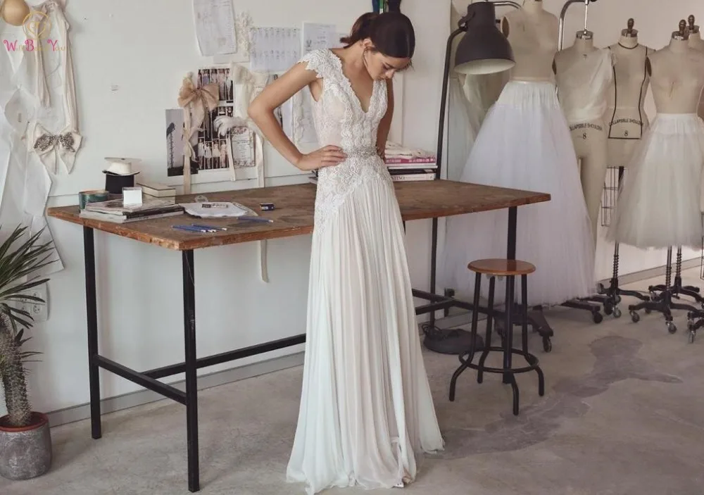 

2019 Wedding Dresses Sexy V-Neck Lace A-Line Elegant Backless Cap Sleeves Appliques Crystals Bridal Gowns Plus Size Vestidos