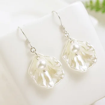 

Summer Earrings For Women Pearl Petal Shell Pendant Drop Earings Vintage Oorbellen Female Jewelry Ladies Pendientes Mujer Gifts