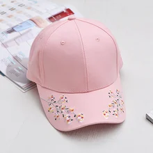 Цветочные вышитые встроенные изоляционные вязаные шапки Femme бейсболка регулируемые женские летние шляпы