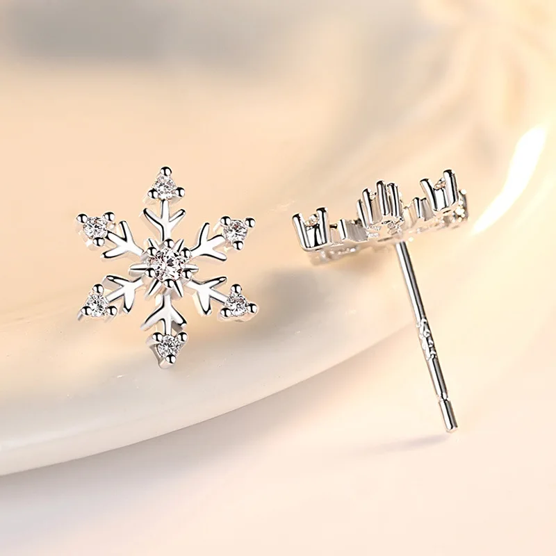 Simple 925 Sterling Silver Zircon Snowflake Stud Earrings For Women Christmas Gift S-E582