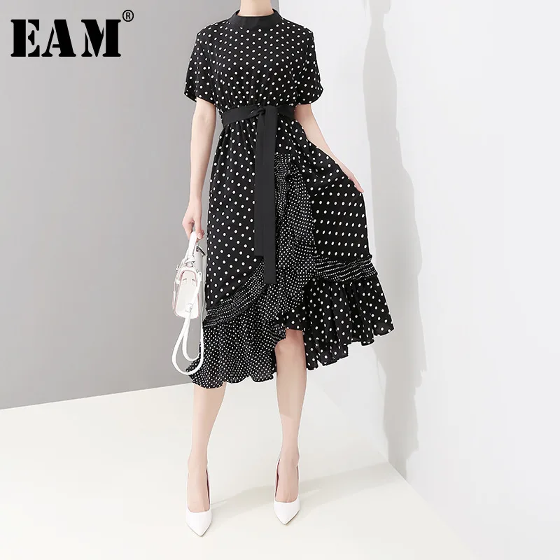 

[EAM] 2019 New Spring Summer Round Neck Short Sleeve Black Dot Printed Ruffles Stitch Irregular Dress Women Fashion Tide JU842