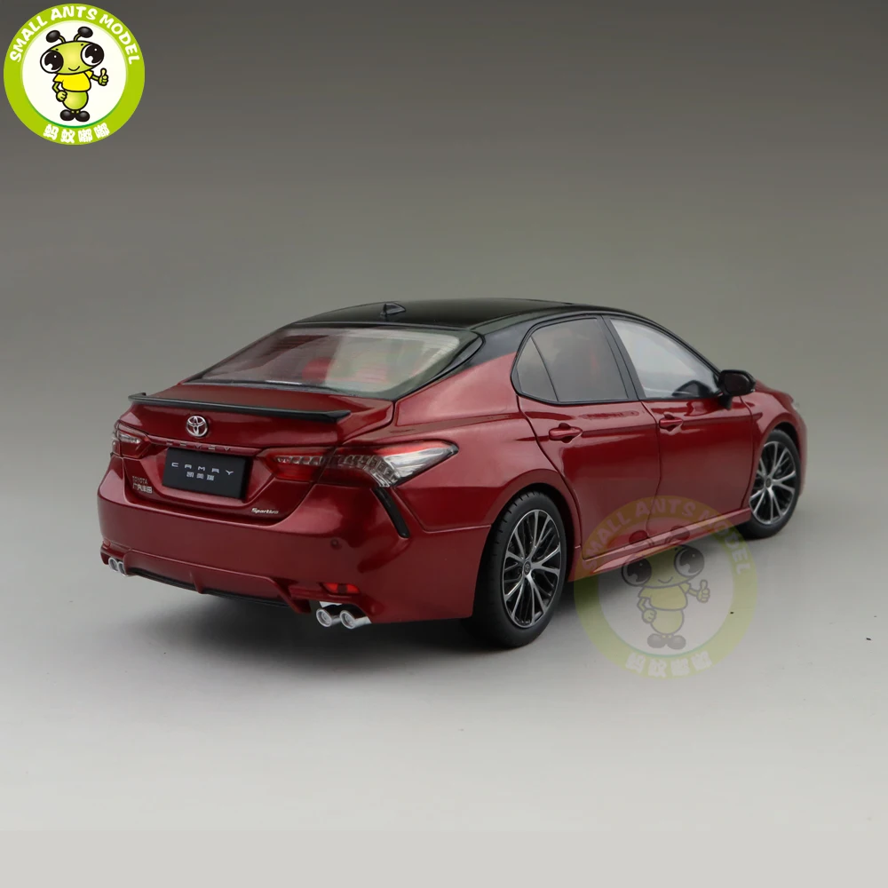 1/18 Toyota New Camry 2018 Sport 8th generation литая машина модель игрушки для детей подарочная коллекция красный с черным верхом