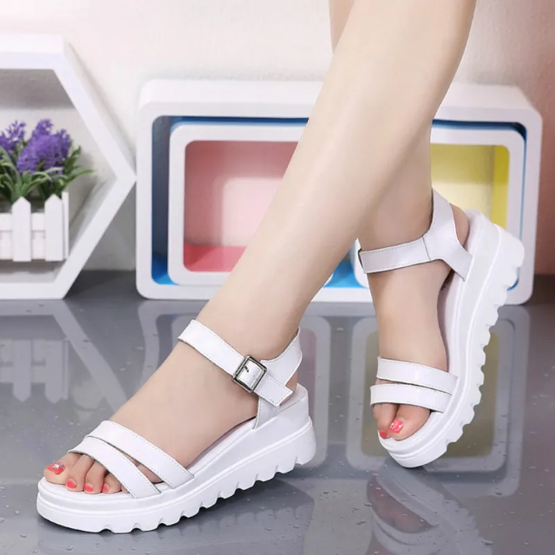 

Dropshipping Genuine Leather Women Platform Beach Sandals Shoes Ladies Flats Sneakers Sliver White Footwear Mid Heel Flip Flops