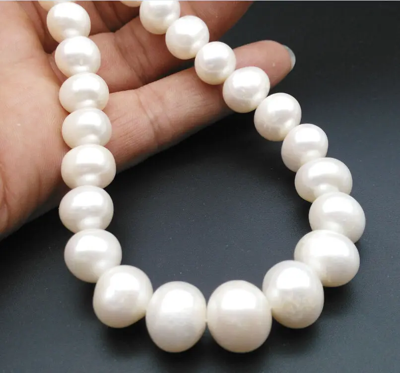 

Free Shipping >>>>>18" Huge Natural AAA 11-12MM Australian south seas white pearl necklace 14k