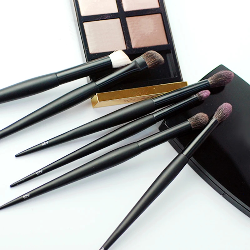 

Professional Make Up Brushes Eye Shadow Blending Brush Manually Bundled Natural Goat Hair Blue Squirrel Hair Makeup Brush