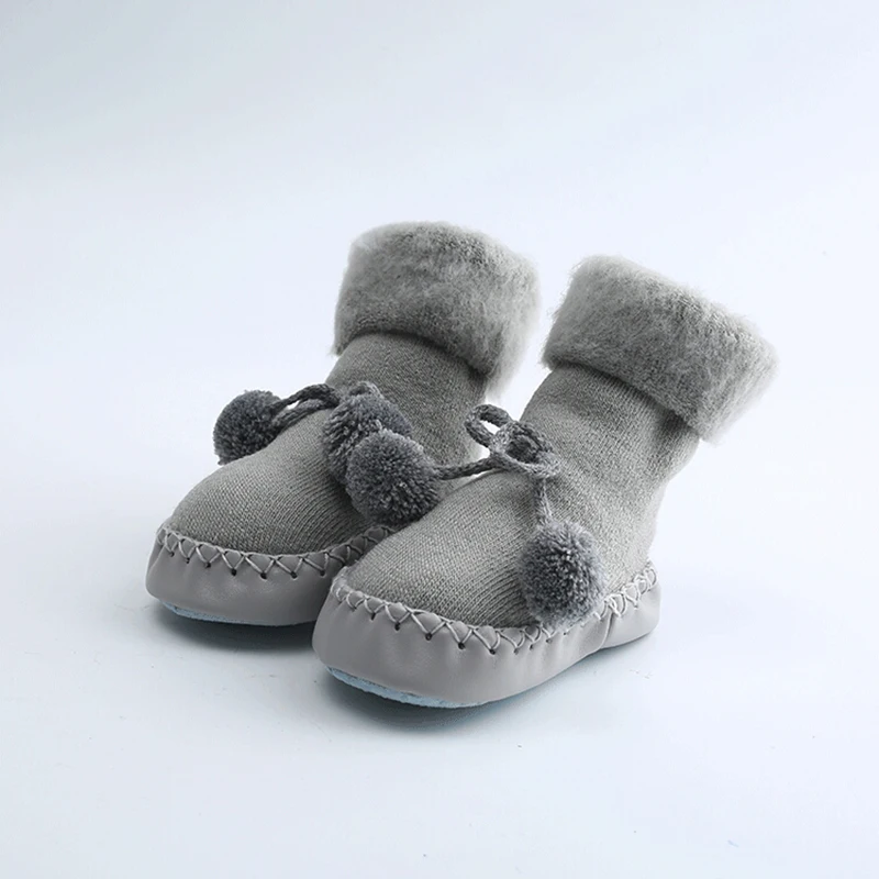 Новинка года; носки-тапочки детская утепленная Вельветовая теплая обувь для малышей нескользящая обувь и носки для маленьких мальчиков и девочек первые шаги