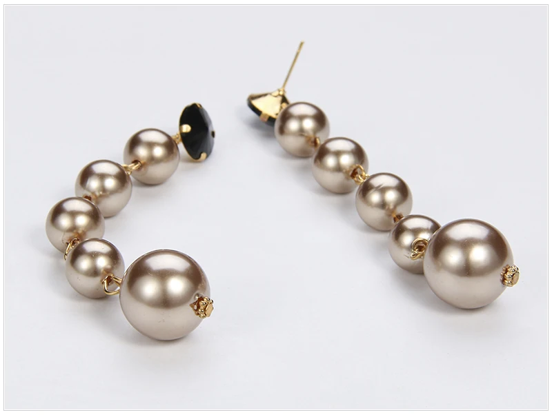 Balls-earrings-Details_03