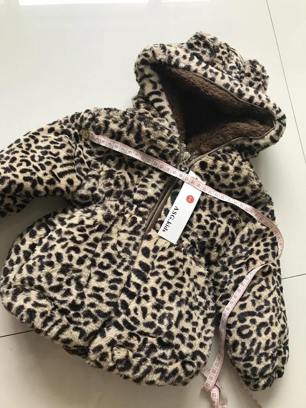 Теплое зимнее пальто для девочек, популярные детские леопардовые пальто с капюшоном, высококачественная одежда, куртки для девочек, Детский костюм